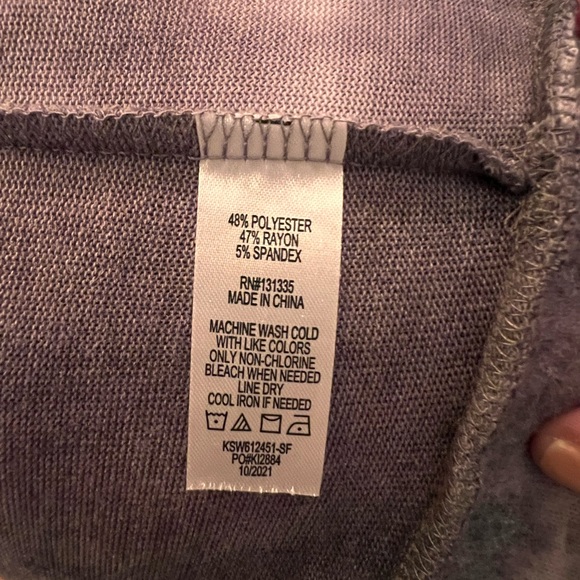 Nine Britton sweater, size L - Picture 4 of 4